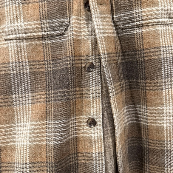 Banana Republic Heavy Flannel Shacket - Picture 5 of 8